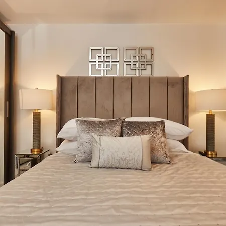 Deluxe River Canal View & Free Secure Parking! Leeds  Exterior photo