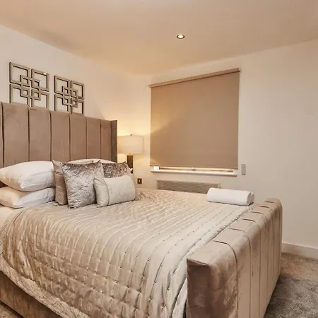 Deluxe River Canal View & Free Secure Parking! Leeds  Exterior photo