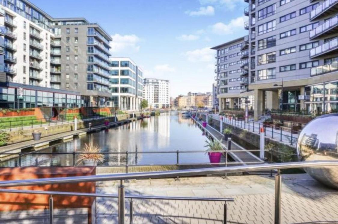 Deluxe River Canal View & Free Secure Parking! Leeds (West Yorkshire)
