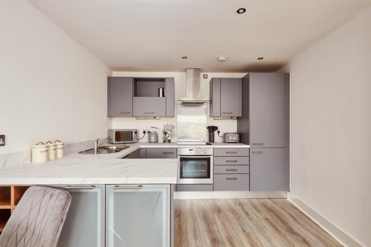 Deluxe River Canal View & Free Secure Parking! Apartment Leeds (West Yorkshire)