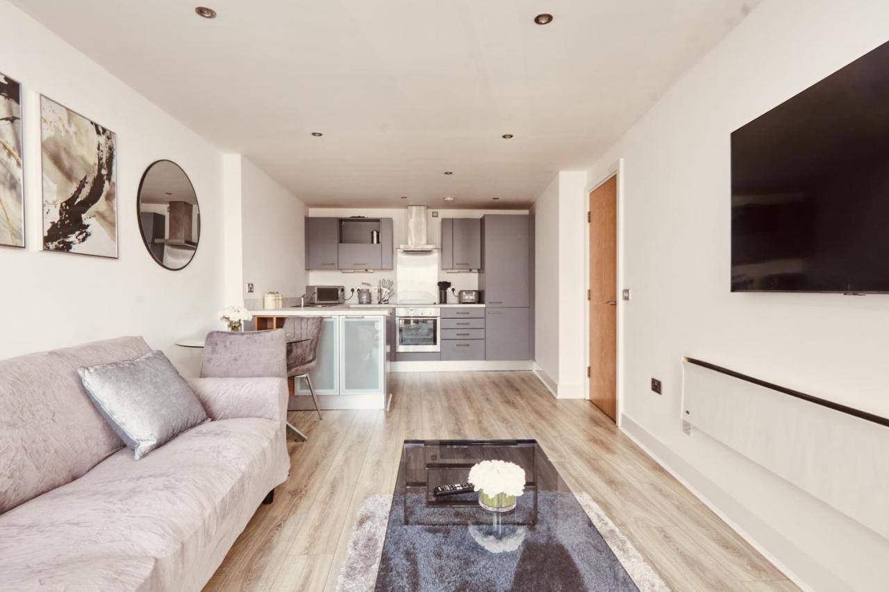 Deluxe River Canal View & Free Secure Parking! Apartment *