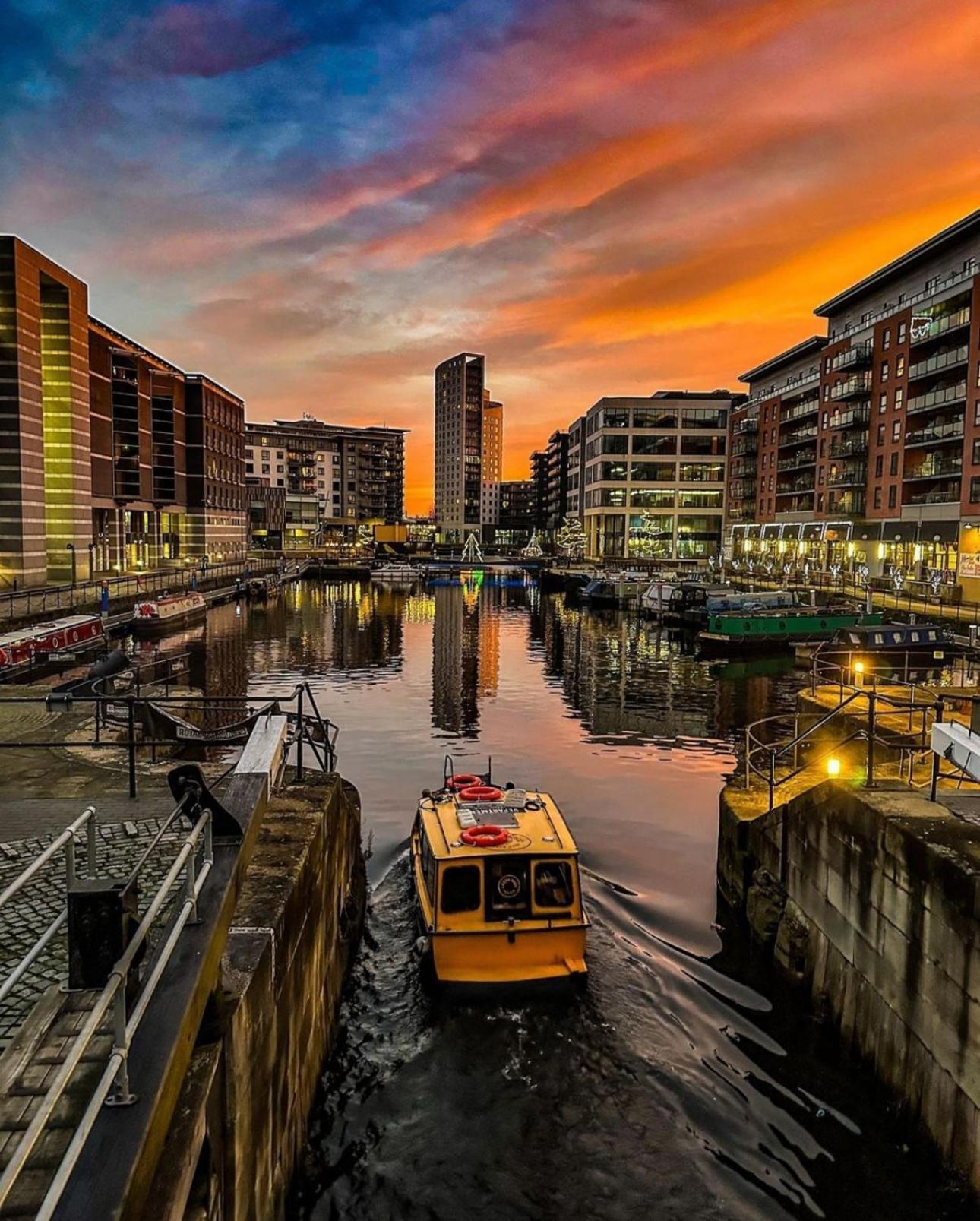 Apartment Deluxe River Canal View & Free Secure Parking!